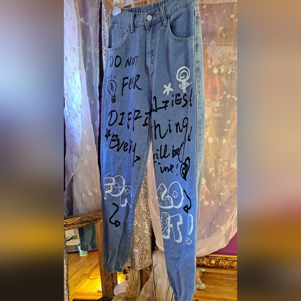 Romwe Blue Graphic Print Jeans. Size Small